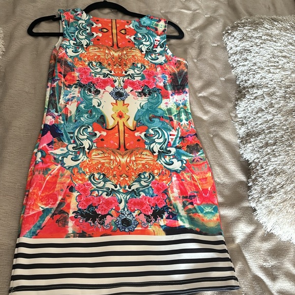 Pattern Colorful Dress - Picture 2 of 2